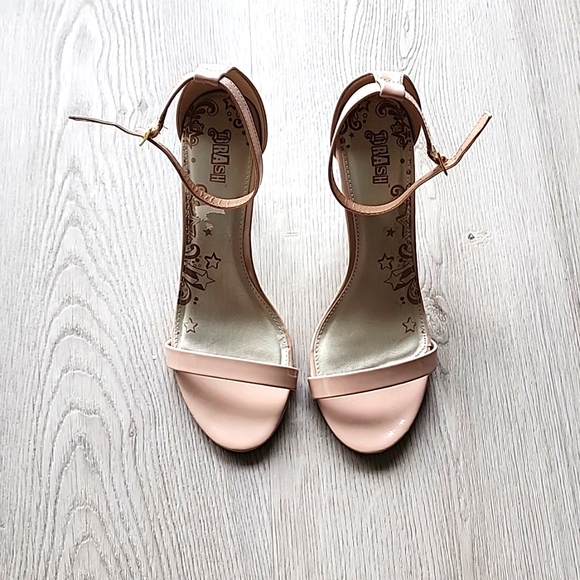 BRASH LEATHER STRAPPY HEELS - Picture 5 of 5